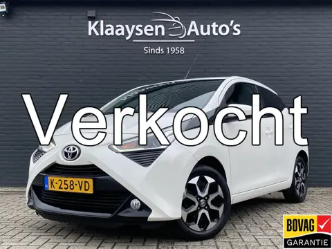 Toyota Aygo 1.0 VVT-i X-Joy AUT. | 1e eigenaar | dealer onderhouden | apple carplay | camera | clima
