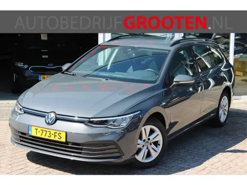 Volkswagen Golf Variant 1.0 eTSI Life (bj 2023, automaat)