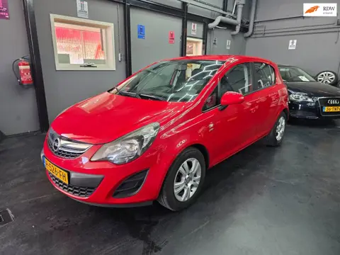 Opel Corsa 1.4-16V Cosmo Automaat 1 jaar apk NAP!!