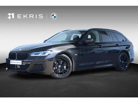 BMW 5-serie Touring 530e Business Edition Plus | M-Sport Pakket | Trekhaak | Harman Kardon | Stuur &