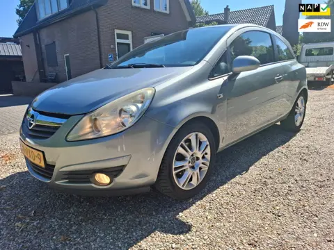 Opel Corsa 1.4-16V Cosmo APK 4-2027 ketting en beurt