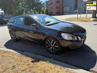 Volvo V60 1.6 T4 Kinetic automaat