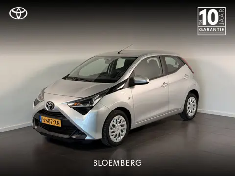 Toyota Aygo 1.0 VVT-i x-play (bj 2022)