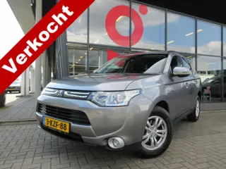 Mitsubishi Outlander 2.0 Intense AUTOMAAT | 69.494 KM NAP !! | 1E EIGENAAR | TREKHAAK | DEALER ONDER