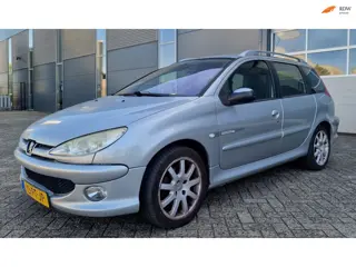 Peugeot 206 SW 1.6-16V Quiksilver CARPLAY NAVI ELEC. PAKET
