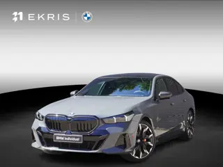 BMW 5-serie 550e xDrive M Sportpakket Pro | Innovation Pack | Comfort Pack | Travel Pack | Parking A