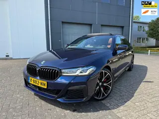 BMW 5-serie Touring 530i M Pano Memory Harman Kardon High Executive Edition
