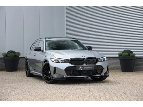 BMW 3 Serie Touring 320i M-Sport Pano|Trekh|360Cam|HUD|ACC|Iconic