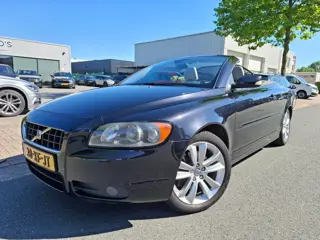 Volvo C70 Convertible 2.4 CABRIOLET/CLIMA/CRUISE/LEDER!