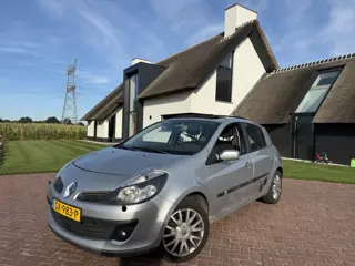 Renault Clio 1.6-16V ClimaAuto Keyless Panoramadak Sport