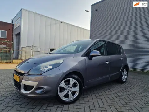 Renault Scénic 1.4 TCE Dynamique NAVI PSENSOR CRUISE TREKHAAK 2 X SLEUTELS
