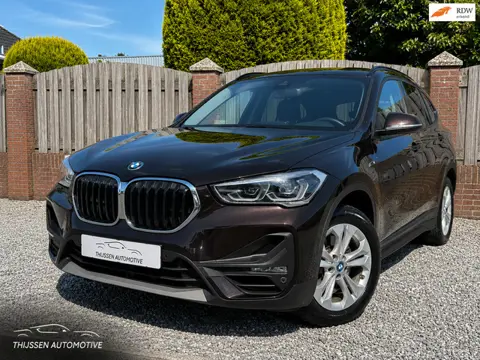 BMW X1 XDrive25e Business Edition Plus TREKHAAK SPORT LEER STOELVERWARMING NACI CLIMA P CAMERA