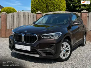 BMW X1 XDrive25e Business Edition Plus TREKHAAK SPORT LEER STOELVERWARMING NACI CLIMA P CAMERA