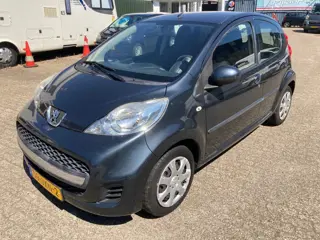 Peugeot 107 1.0-12V XS, lage km.stand, keurige staat, garantie