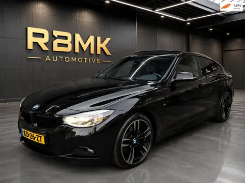 BMW 3-serie 330i xDrive High Executive / Full options!