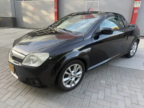 Opel Tigra TwinTop 1.4-16V Rhythm
