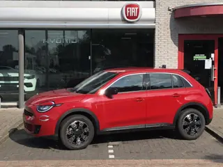 Fiat 600 1.2 145 pk Hybrid Icon AUTOMAAT|NAVI|CLIMATE|APPLE/ANDROID|PDC|17"