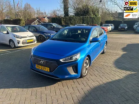 Hyundai IONIQ 1.6 GDi Comfort , hybride , navigatie , camera 47.000 km NAP