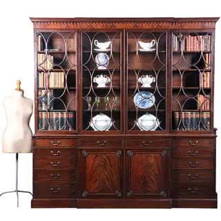 Grote break front Bibliotheekkast  met 6 deuren en 12 laden ca 1900