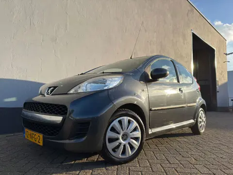 Peugeot 107 1.0-12V XS 5-Deurs - Airco