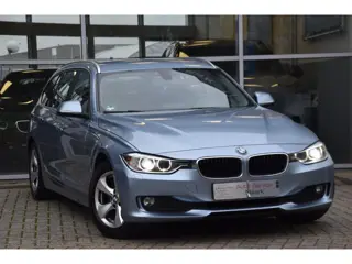 BMW 3-serie Touring 320d EfficientDynamics Navi PDC Xenon Cruise NAP Dealeronderhouden