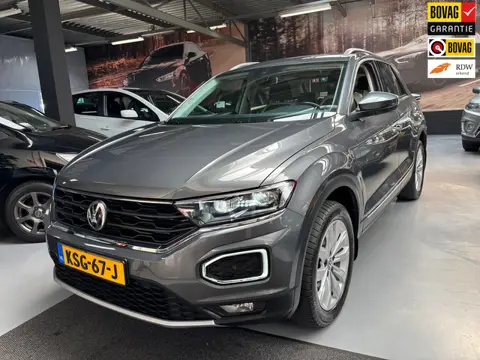 Volkswagen T-ROC 1.5 TSI Sport / Camera / Trekhaak