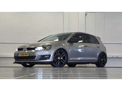 Volkswagen Golf 1.4 TSI ACT Business Edition Pano Sportuitlaat Sportonderstel