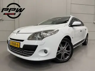 Renault Mégane Estate 2.0 Dynamique aut. NAVI/XENON/KEYLESS/17"LMV/CRUISE/ECC/PRIVACY/DAKRAILS/PERFE