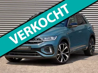 Volkswagen T-ROC 1.5 TSI R-Line 150 PK DSG | IQ Light | Panorama | Trekhaak | Dealer Onderhouden | N