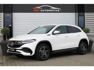 Mercedes-Benz EQA 250 AMG 94,2% SOH | Camera | Trekhaak | Keyless | Widescreen | Sfeerverlichting | 