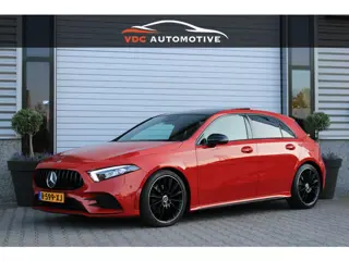 Mercedes-Benz A-Klasse 200 AMG Pano | Widescreen | Sfeerverlichting | Augmented Reality | 19" AMG | 