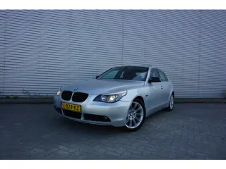 BMW 5 Serie 523i AUTOMAAT - Airco / Navi / Cruise / Leder / Pano / Stoelverw. / PDC / Trekhaak / Lm 