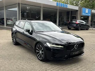 Volvo V60 T6 Recharge Long Range AWD Plus Dark 360 Keyless