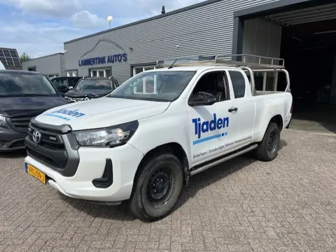 Toyota Hilux 2.4 D-4D 110KW Xtra Cab Cool AIRCO KLIMA 4WD EURO6