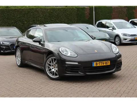 Porsche Panamera 3.0 S E-Hybrid / Schuifdak / 360Camera / Sportchrono / Softclose / Intr.voorverwarm