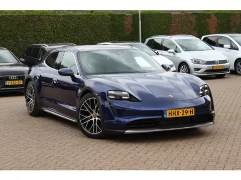 Porsche Taycan Cross Turismo 93 kWh / SoH 93,7% / Panoramadak / 360Camera / Luchtvering / Sportchron