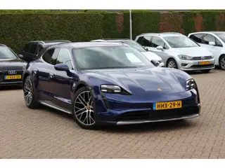 Porsche Taycan Cross Turismo 93 kWh / SoH 93,7% / Panoramadak / 360Camera / Luchtvering / Sportchron