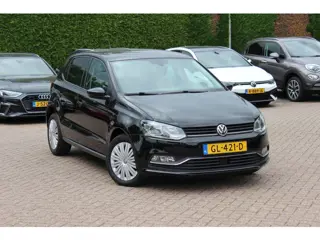 Volkswagen Polo 1.4 TDI Comfortline / Navigatie / Parkeerhulp V+A / CarPlay / Climate Control / DAB 
