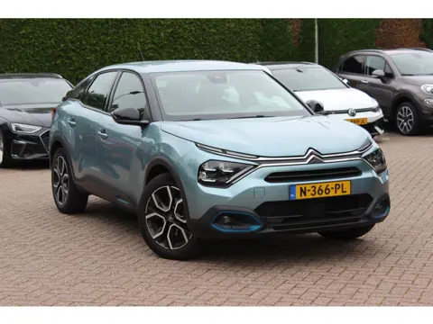 Citroën Ë-C4 Feel Pack 50 kWh / SoH 92,6% / Camera / Head-up / Keyless / CarPlay / 18'' / Dodehoek /