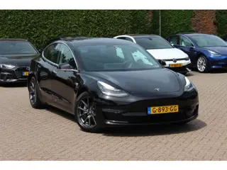 Tesla Model 3 Long Range AWD 75 kWh / SoH 86,8% / Trekhaak / Autopilot / Panoramadak / Camera / Prem