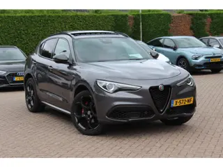 Alfa Romeo Stelvio 2.0 T AWD B-Tech / Panoramadak / Camera / Leder / 19'' / CarPlay / Harman Kardon 