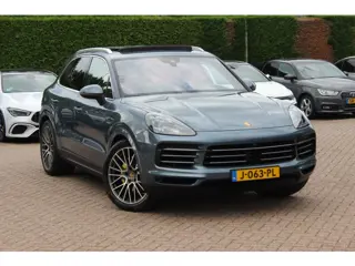 Porsche Cayenne 3.0 E-Hybrid / Trekhaak / Panoramadak / 360Camera / Head-up / Luchtvering / 21'' / M