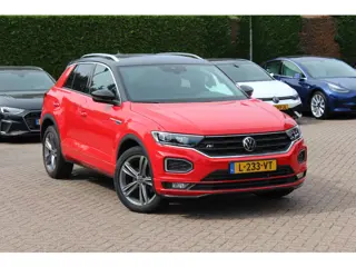 Volkswagen T-Roc 1.5 TSI Sport Business R / Camera / CarPlay / Virtual Cockpit / Sportstoelen / 18''