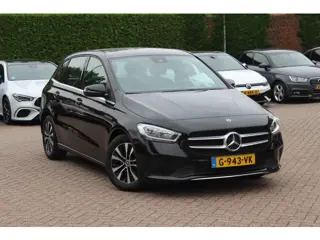Mercedes-Benz B-Klasse 180 Business Solution / Camera / CarPlay / Half leder / 16'' / Cruise Control