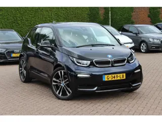 BMW i3 S Executive Edition 120Ah 42 kWh / SoH 89,4% / Camera / CarPlay / 20'' / Stoelverwarming / DA