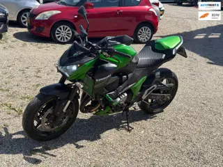 Kawasaki Tour Z 800 ABS Akrapovic 30100km als nieuw zeer nette staat