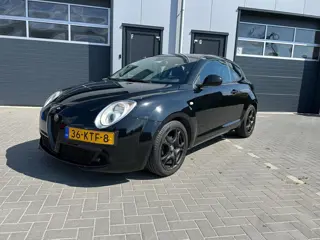 Alfa Romeo MiTo 1.4 Distinctive Nieuwe APK / Groot onderhoud