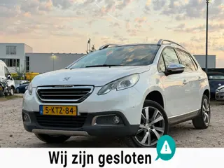 Peugeot 2008 1.6 VTi Féline/ PANO/ LED