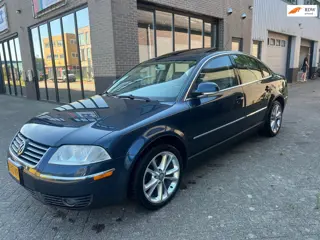 Volkswagen Passat 1.8 Turbo! Uniek! AUTOMAAT! Leder! Dak!