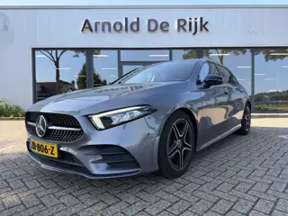 Mercedes-Benz A-klasse 180 Business Solution AMG Night Upgrade